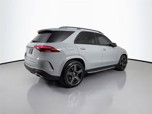 Used 2024 Mercedes-Benz GLE 450 4MATIC image 7