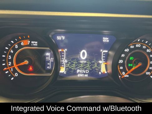 Used 2024 Jeep Wrangler Rubicon image 14