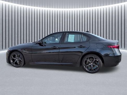 Used 2023 Alfa Romeo Giulia Estrema AWD/4WD image 14