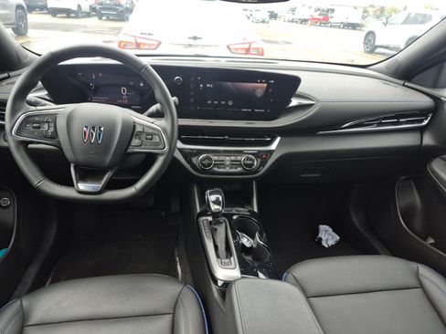 Used 2024 Buick Envista Sport Touring w/ Experience Buick Package FWD image 10
