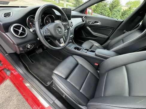 Used 2019 Mercedes-Benz CLA 250 4MATIC image 14