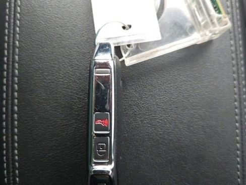 Certified 2023 Kia Seltos SX w/ SX Sunroof Package image 17