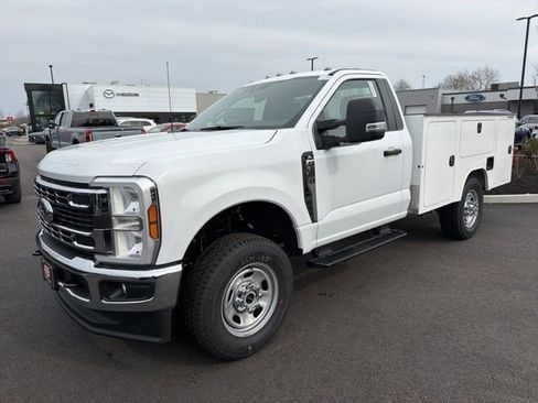 New 2026 Ford F350 XL w/ XL Chrome Package image 8