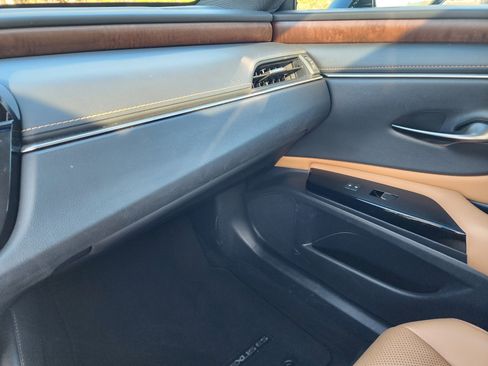 Used 2022 Lexus ES 350 w/ Premium Package image 34