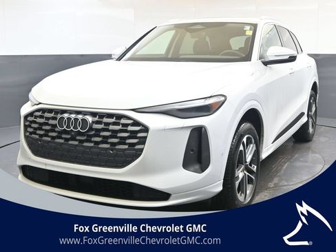 Used 2025 Audi Q5 Premium Plus w/ Premium Plus AWD/4WD image 1