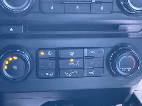 Used 2018 Ford F150 XLT w/ Equipment Group 302A Luxury image 28