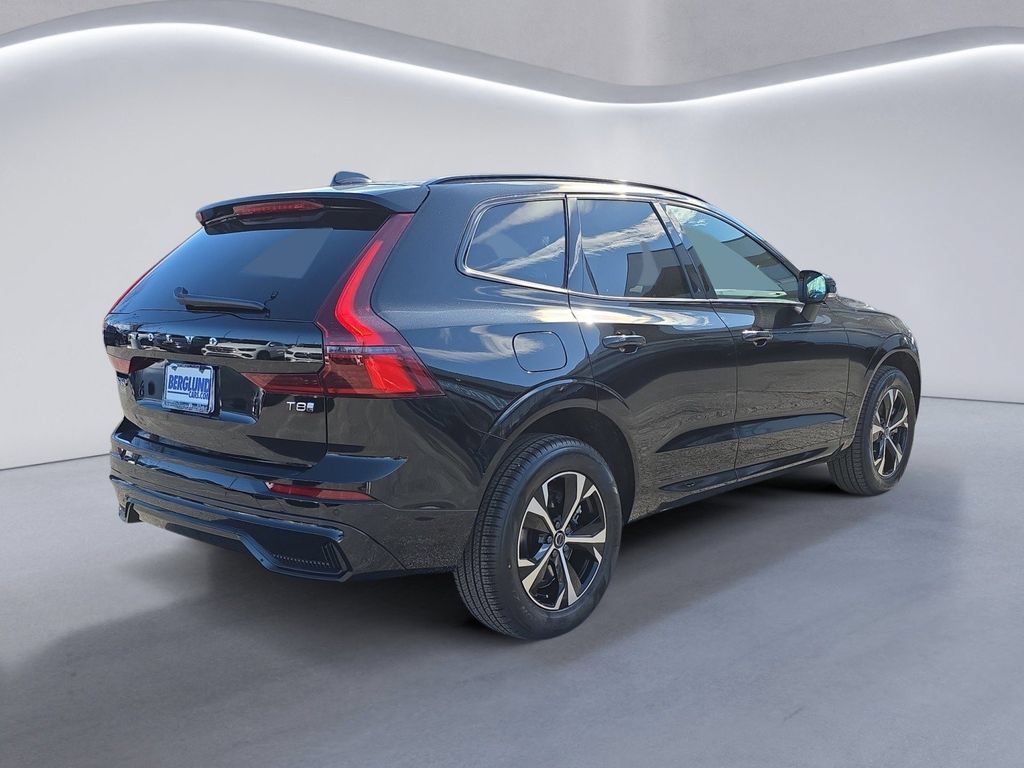 New 2026 Volvo XC60 T8 Core w/ Climate Package AWD/4WD image 4