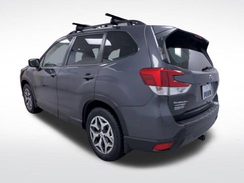 Used 2023 Subaru Forester Premium AWD/4WD image 6