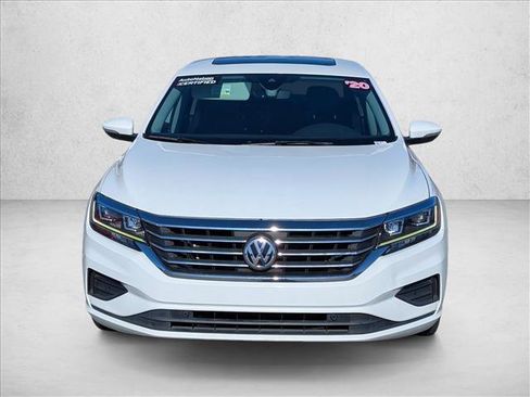 Used 2020 Volkswagen Passat 2.0T SEL image 2