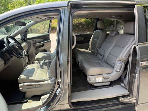 Used 2012 Honda Odyssey EX-L image 7