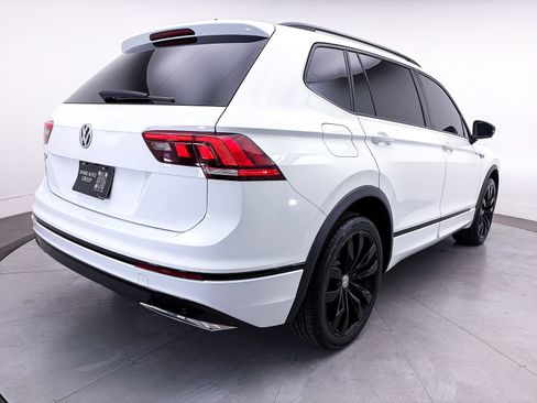 Used 2021 Volkswagen Tiguan SE R-Line FWD image 16