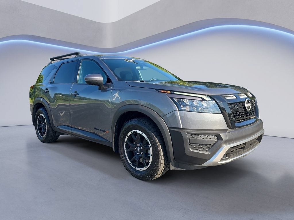 Used 2025 Nissan Pathfinder Rock Creek AWD/4WD image 8