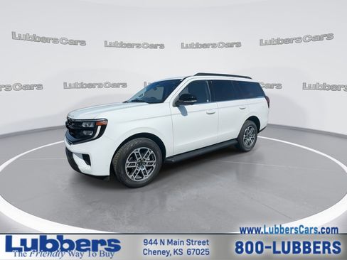Used 2025 Ford Expedition Active AWD/4WD image 4