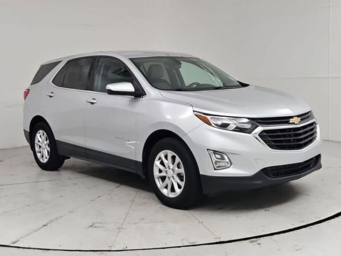 Used 2018 Chevrolet Equinox LT FWD image 8