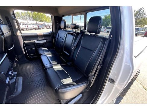 Used 2018 Ford F350 Lariat w/ Lariat Ultimate Package AWD/4WD image 27