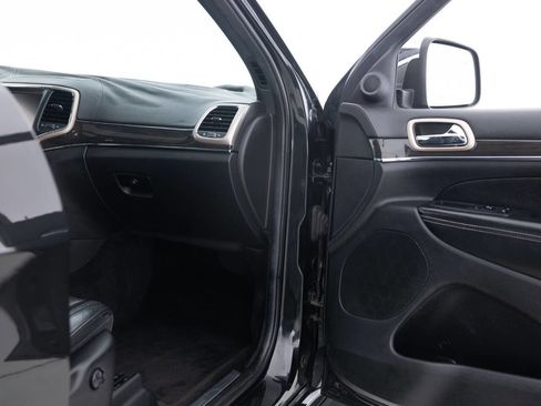 Used 2014 Jeep Grand Cherokee Overland w/ Advanced Technology Group image 28