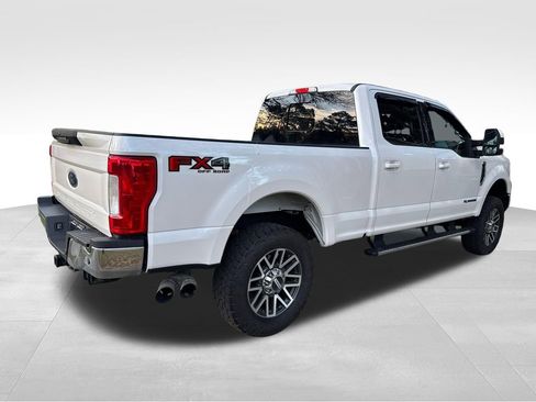 Used 2017 Ford F250 Lariat w/ Lariat Value Package image 5