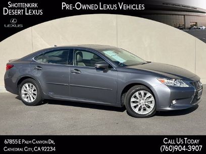 Used 2013 Lexus ES 300h w/ Premium Pkg
