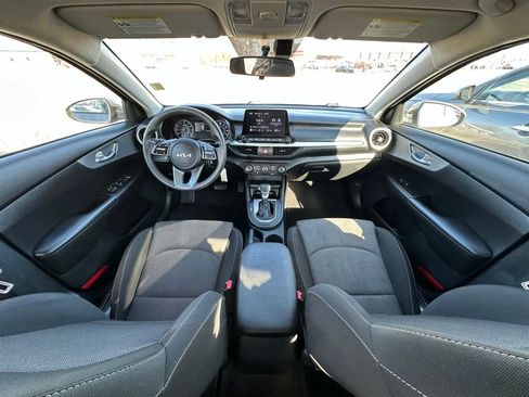 Used 2022 Kia Forte LXS image 23