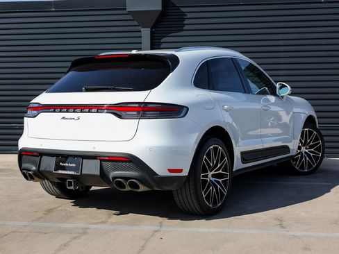 Certified 2024 Porsche Macan S image 7