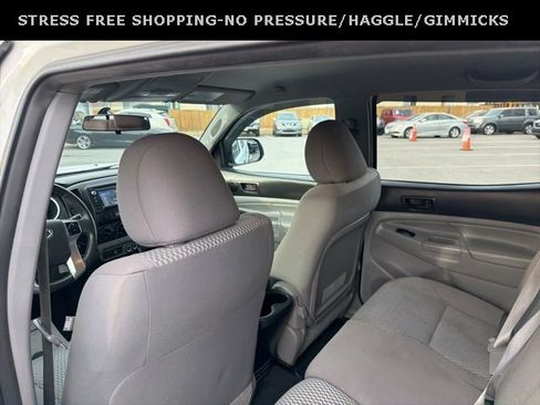 Used 2014 Toyota Tacoma PreRunner image 25