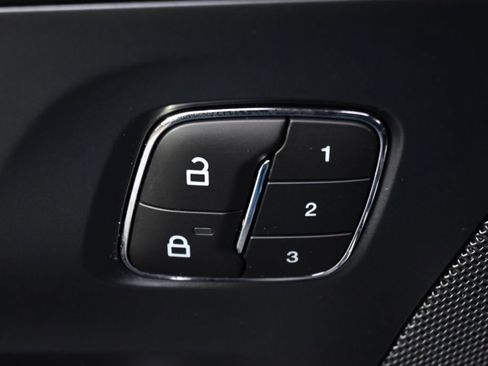 New 2026 Lincoln Nautilus Reserve AWD/4WD image 24