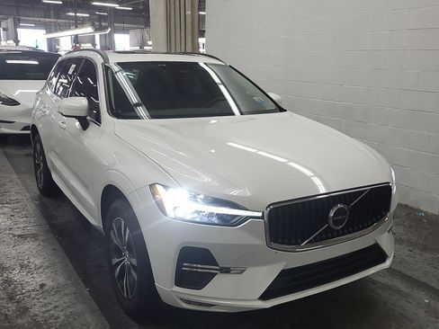 Used 2023 Volvo XC60 B5 Core AWD/4WD image 4