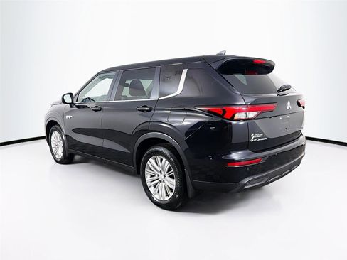 Used 2025 Mitsubishi Outlander ES AWD/4WD image 5