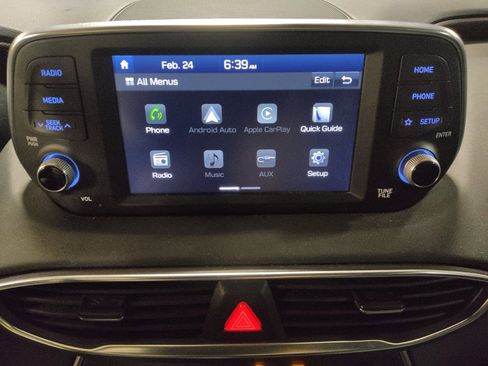 Used 2019 Hyundai Santa Fe SE image 25