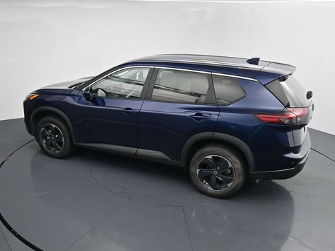 Used 2024 Nissan Rogue SV AWD/4WD image 24