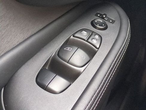 Used 2022 Nissan Murano SV image 22