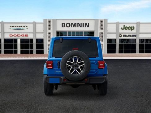 New 2025 Jeep Wrangler Unlimited Sahara AWD/4WD image 7