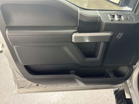 Used 2019 Ford F150 XLT w/ Equipment Group 302A Luxury image 19