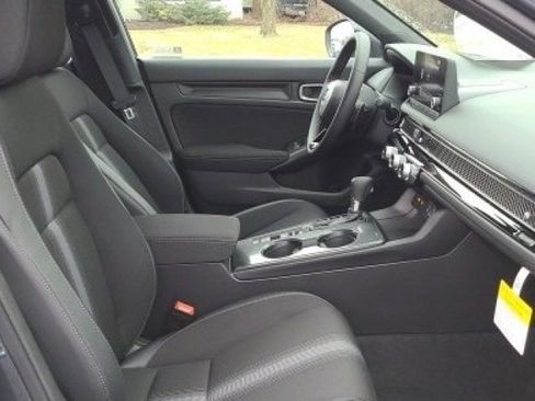 Used 2024 Honda Civic Sport image 12
