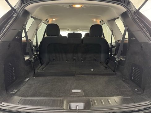 Used 2019 Nissan Pathfinder SV image 35