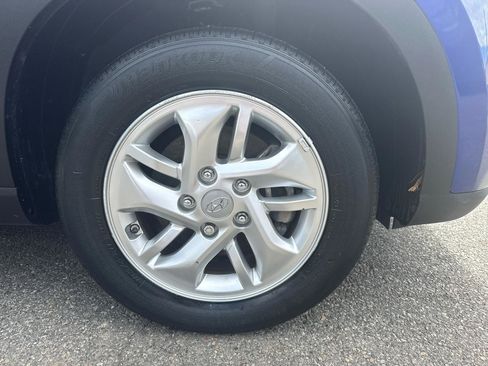Used 2023 Hyundai Venue SE w/ Cargo Package FWD image 22