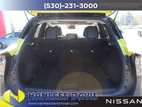 New 2026 Nissan Kicks SR w/ SR Premium Package FWD image 10