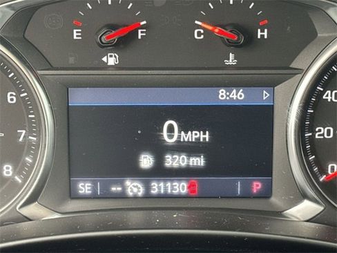 Used 2024 GMC Terrain SLT image 15