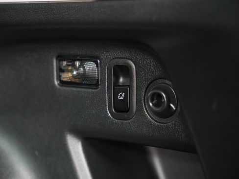 Used 2017 Subaru Forester 2.5i Touring w/ Protection Package #2 image 37