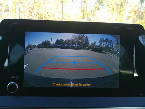 Used 2024 Toyota Prius LE image 26