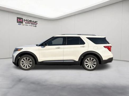 Used 2021 Ford Explorer Limited w/ Equipment Group 301A AWD/4WD image 5