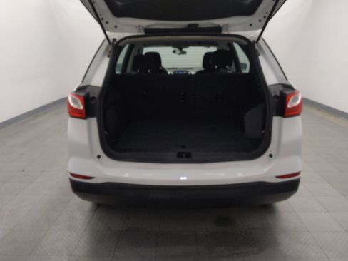 Used 2019 Chevrolet Equinox LS AWD/4WD image 29