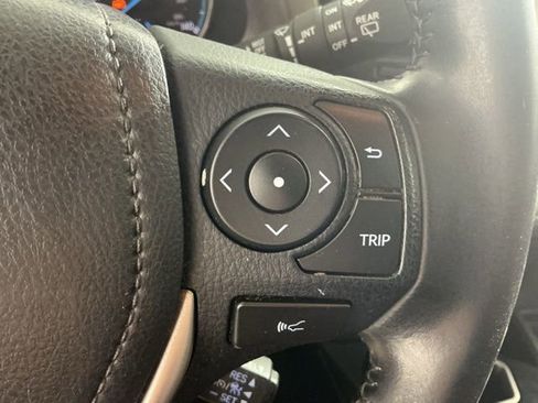 Used 2018 Toyota RAV4 Limited AWD/4WD image 27