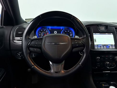 Used 2018 Chrysler 300 S w/ 300S Premium Group image 34