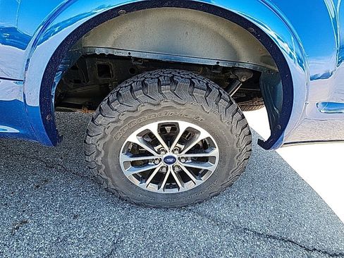 Used 2018 Ford F150 XLT w/ Equipment Group 302A Luxury image 5