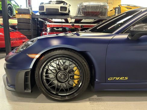 Used 2025 Porsche 718 Cayman GT4 RS RWD image 20