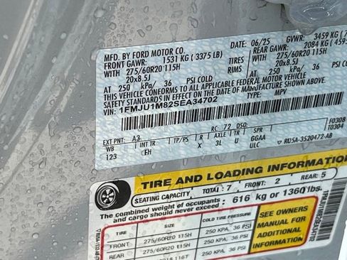Used 2025 Ford Expedition Platinum AWD/4WD image 4
