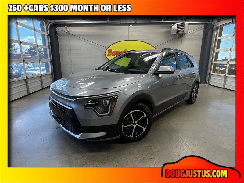 Used 2025 Kia Niro LX FWD image 1