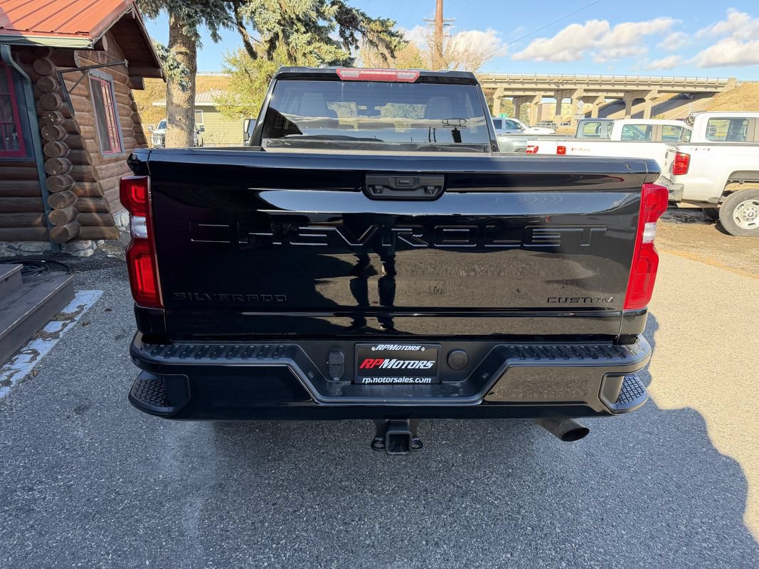 Used 2020 Chevrolet Silverado 2500 Custom w/ Custom Convenience Package AWD/4WD image 18
