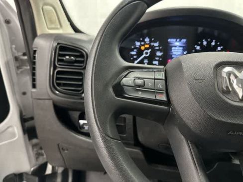 Used 2025 RAM ProMaster 2500 w/ Convenience Group FWD image 17